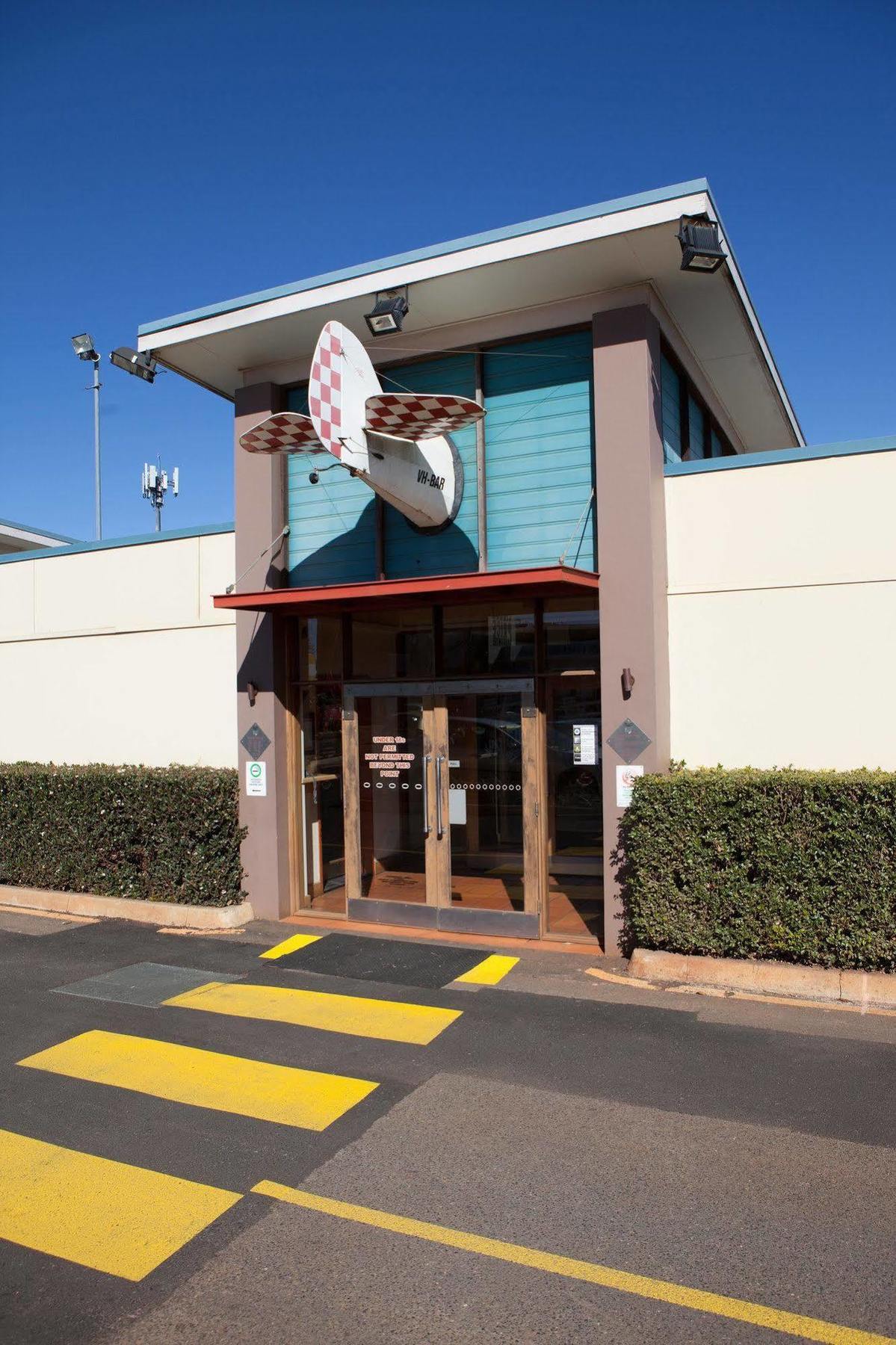 Wilsonton Hotel Toowoomba Bagian luar foto