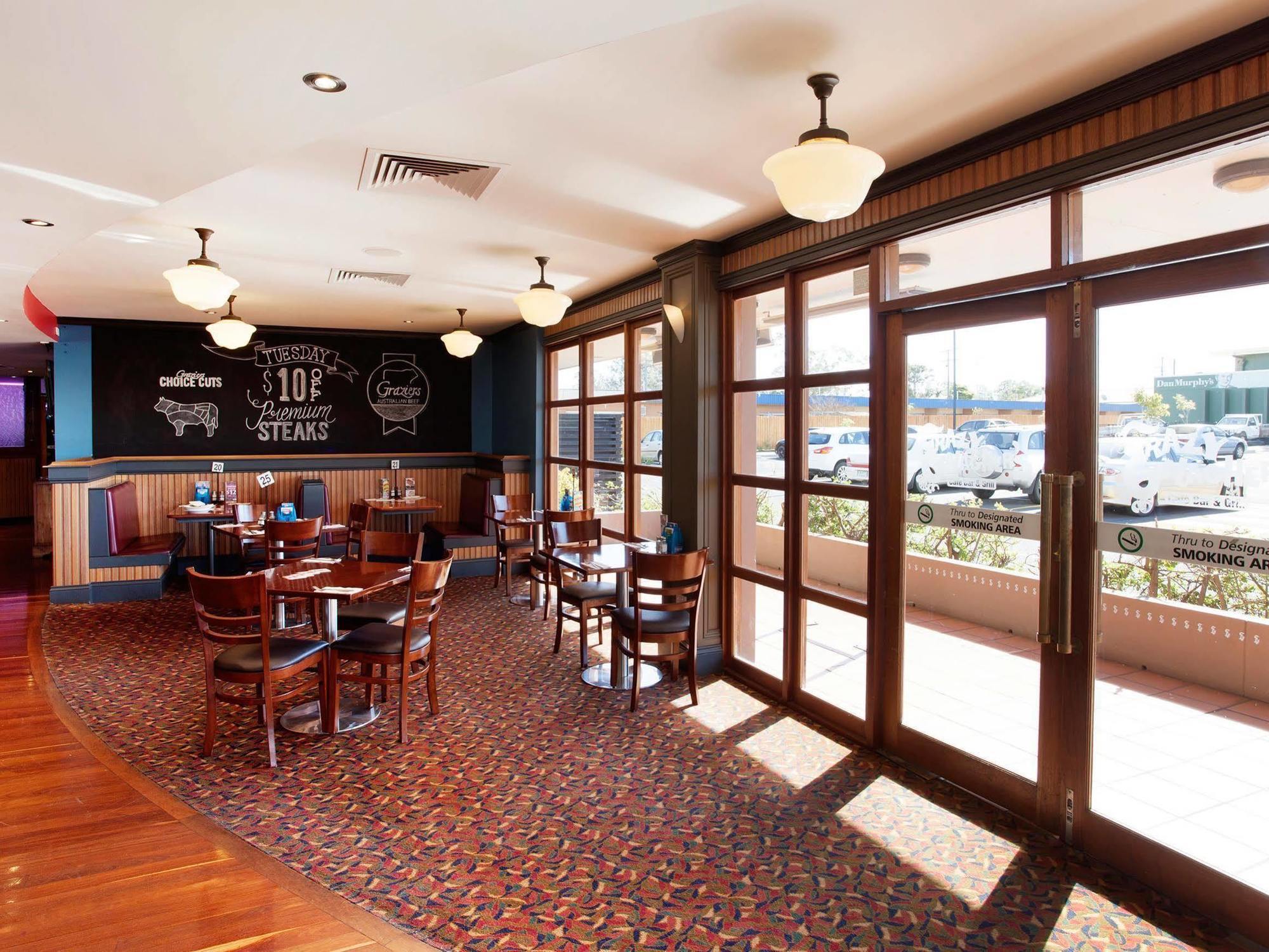 Wilsonton Hotel Toowoomba Bagian luar foto